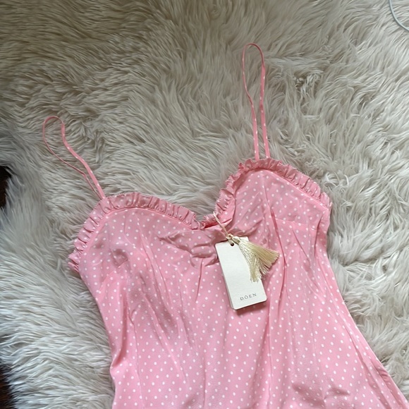 Doen Calsi Dress in Cherry Blossom - Picture 5 of 6